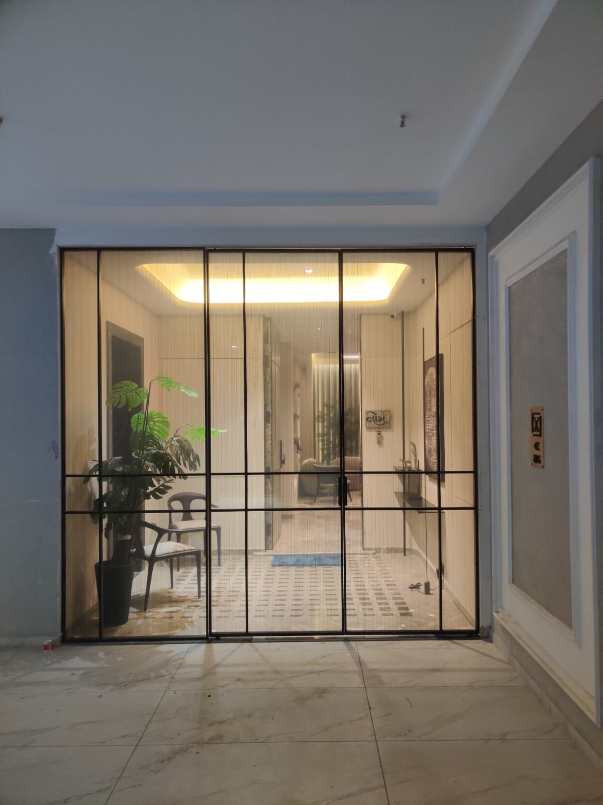 Doors & Partitions - view 5